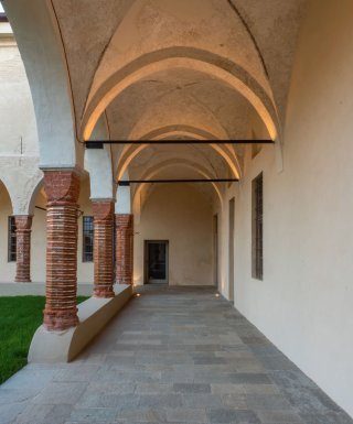 003235_REA04.jpg