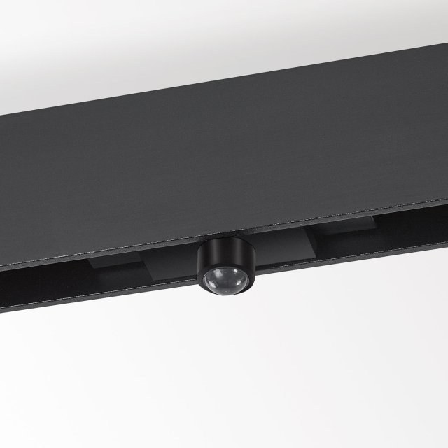 M - WIRELESS PRESENCE AND DAYLIGHT SENSOR
