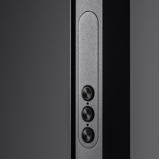 3 control buttons