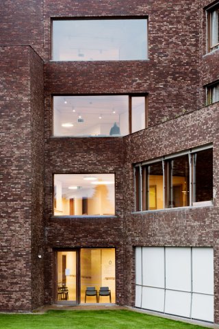 002774_REA12.jpg