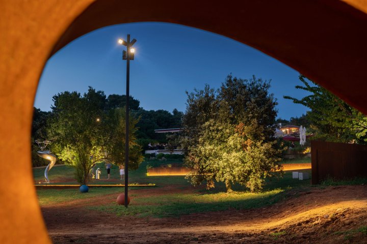 003107_REA06.jpg